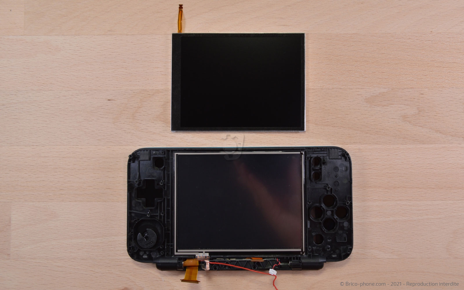 Changement de la vitre tactile et/ou du LCD sur New 2DS XL photo 3