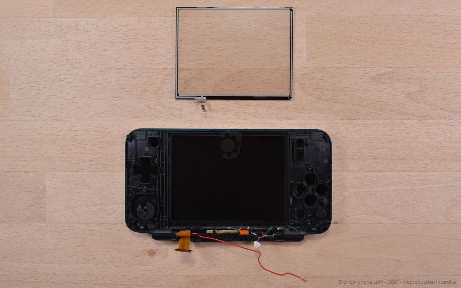 Changement de la vitre tactile et/ou du LCD sur New 2DS XL photo 3